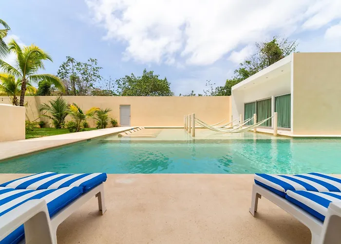 2 Bd With Balcony Gym Rooftop Pool Hot Tub Сasa de vacaciones Playa del Carmen