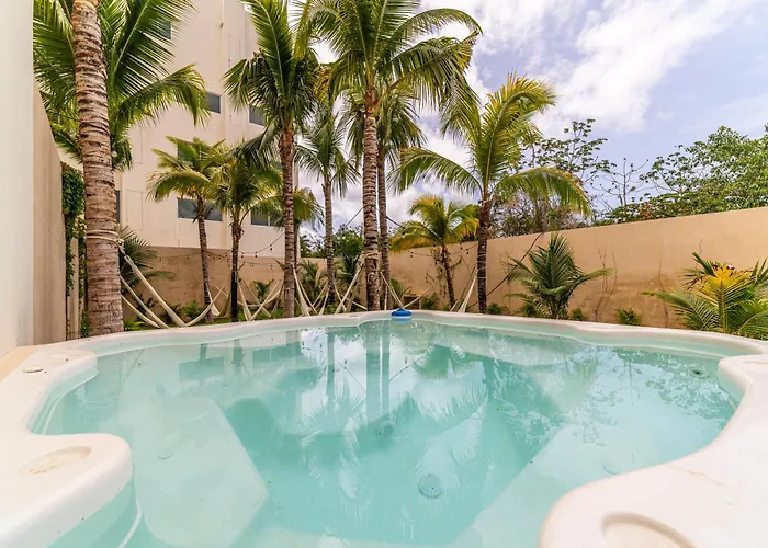 2 Bd With Balcony Gym Rooftop Pool Hot Tub Сasa de vacaciones Playa del Carmen